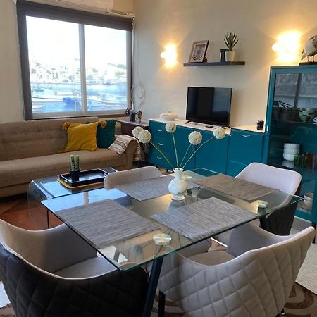A Sea View Maisonette Right On The Waters Edge. Apartment St. Paul's Bay Bagian luar foto